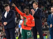 海星体育app-包含葡萄牙体育迎国王杯关键赛，赛后调整名单，球迷炸锅，临场指挥获称赞的词条-海星体育app