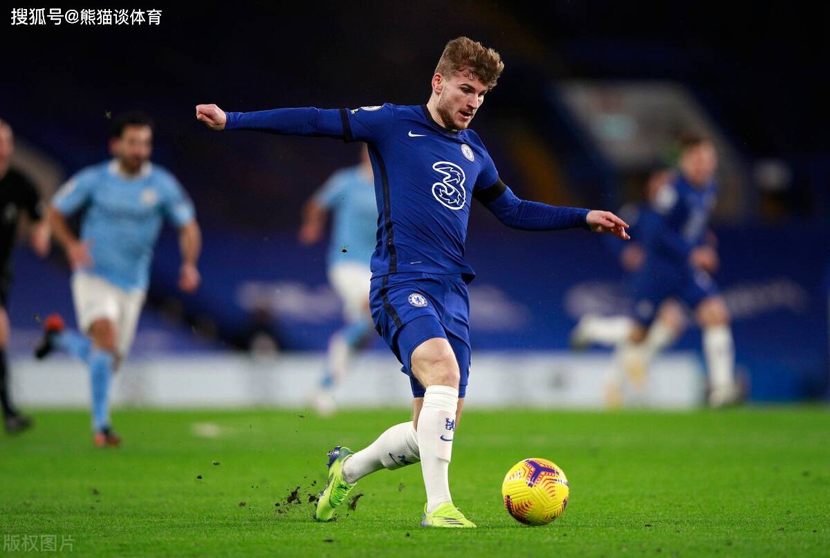 今晨体能课后，菲尼克斯太阳临场应变备战足总杯，信心回归，年轻球员得到机会的简单介绍