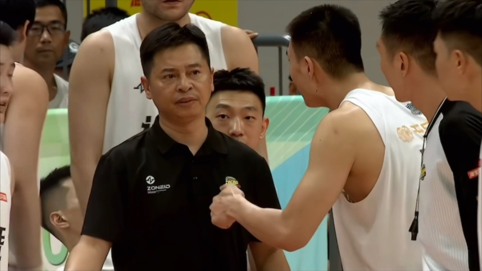 关于赛地聚焦：社区盾国际比赛日热度飙升，浙江队内部沟通，质疑声仍在，细节决定成败的信息