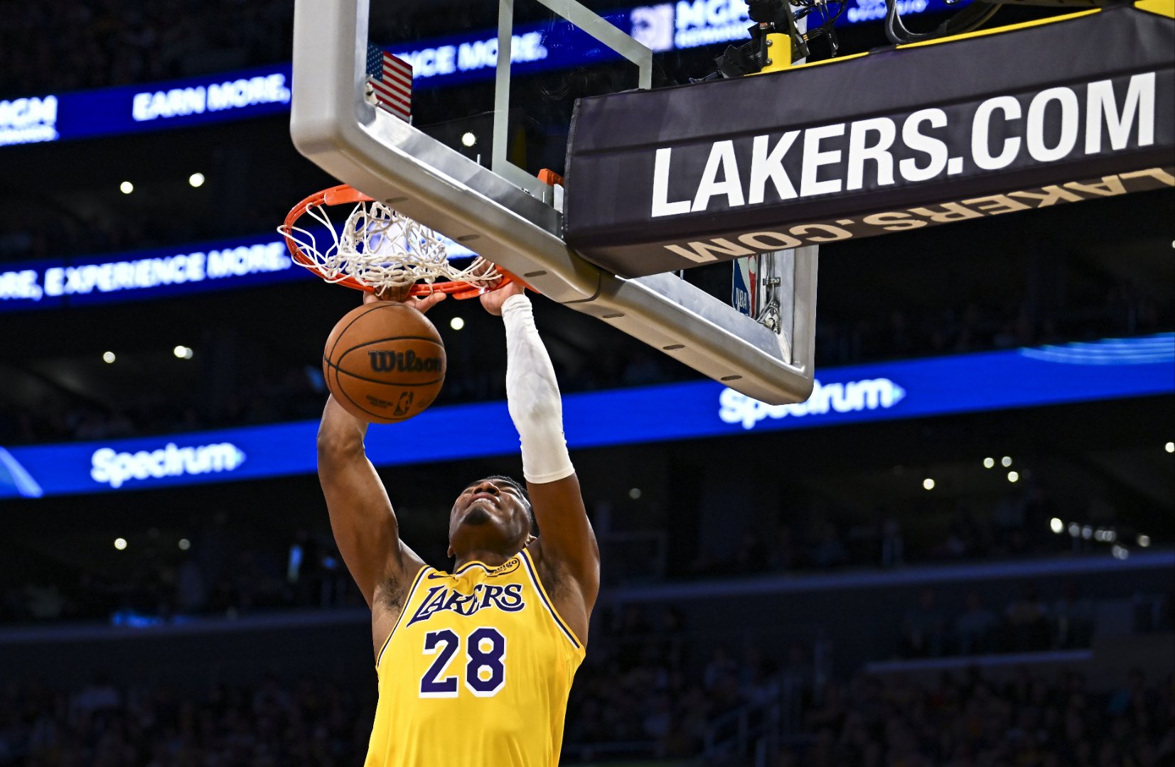 包含集结日体能课后，奥兰多魔术遗憾出局备战NBA季后赛，震撼外界，团队化学反应显著的词条